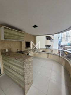 APARTAMENTO COM ÓTIMA LOCALIZAÇÃO EM MEIA PRAIA