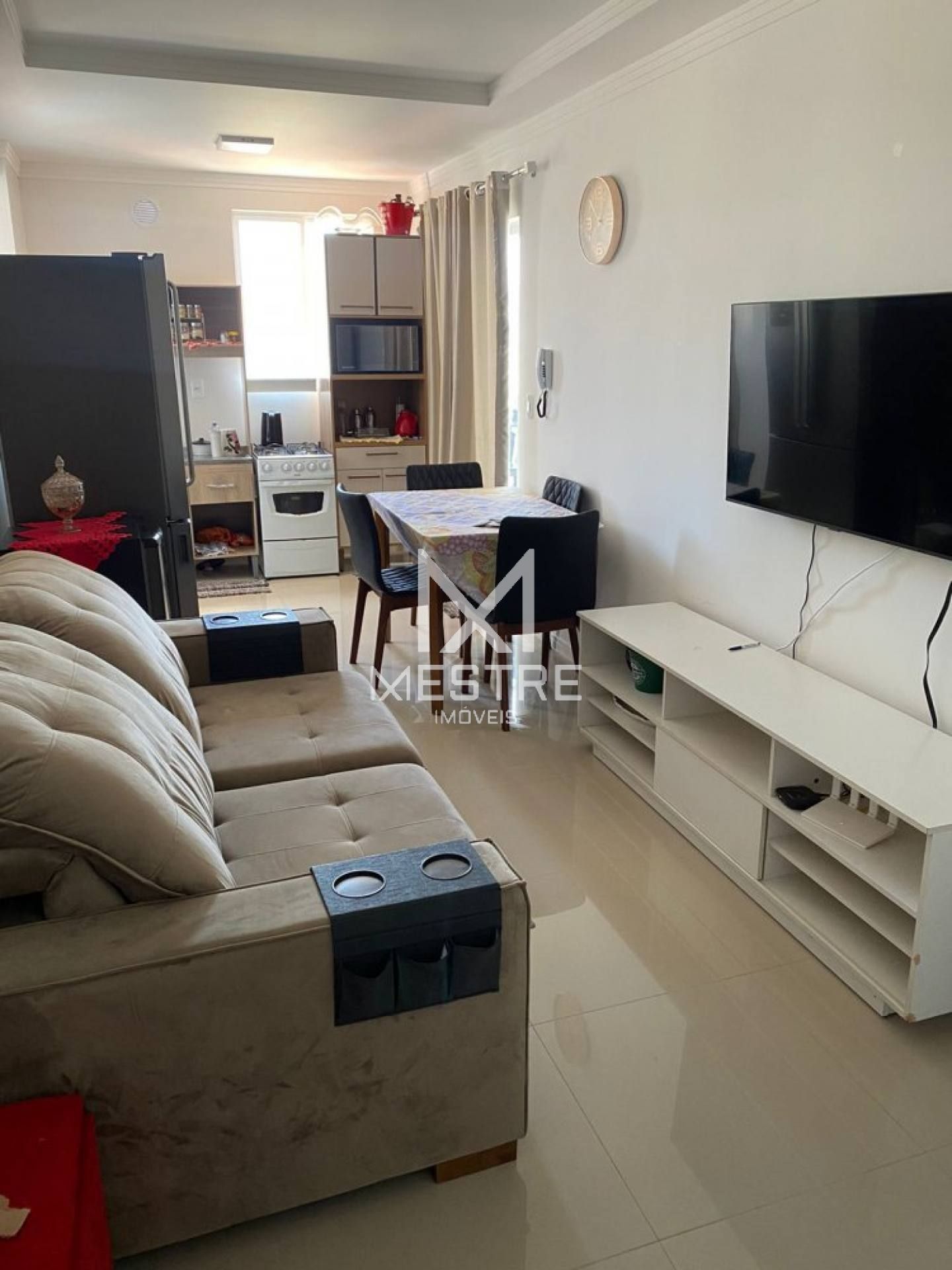 APARTAMENTO COM ÓTIMA LOCALIZAÇÃO NO MORRETES