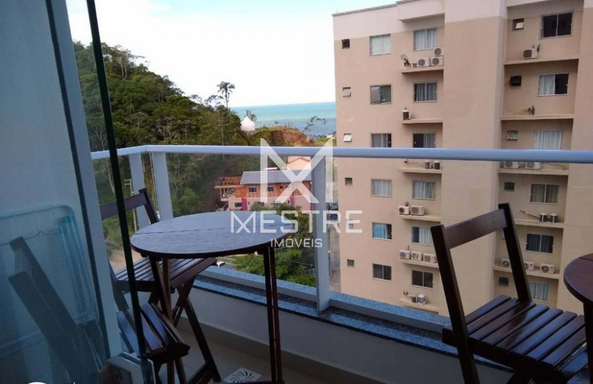 APARTAMENTO COM LINDA VISTA MAR NO MORRETES