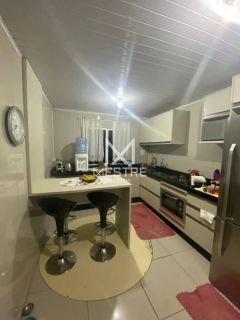 CASA DE DOIS ANDARES MOBILIADA EM PORTO BELO