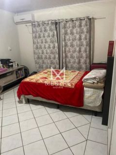 CASA DE DOIS ANDARES MOBILIADA EM PORTO BELO