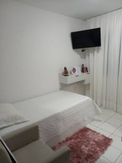 APARTAMENTO NA QUADRA MAR EM ITAPEMA - SC