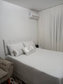 APARTAMENTO NA QUADRA MAR EM ITAPEMA - SC
