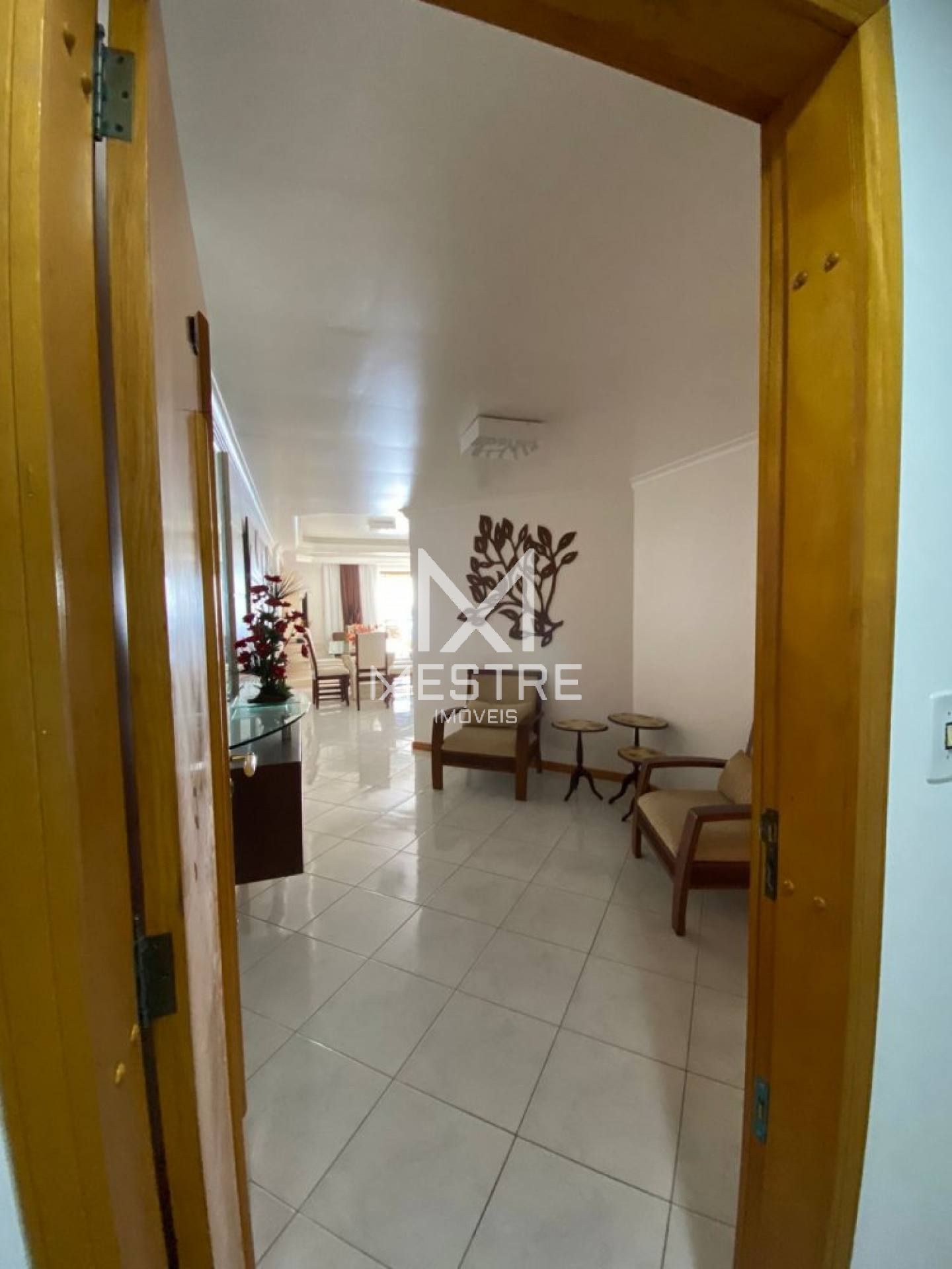 ÓTIMO APARTAMENTO FRENTE MAR MEIA PRAIA