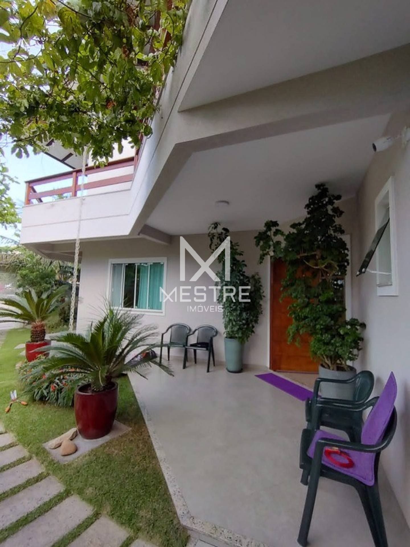 EXCELENTE OPÇÃO DE CASA ALTO PADRÃO