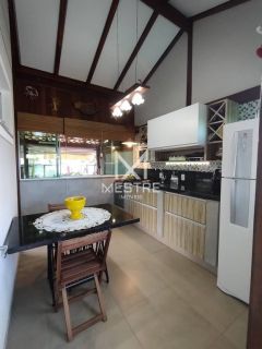 EXCELENTE OPÇÃO DE CASA ALTO PADRÃO