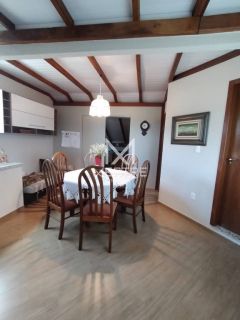EXCELENTE OPÇÃO DE CASA ALTO PADRÃO