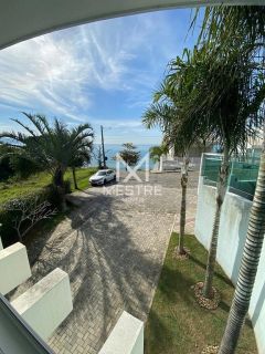 CASA COM VISTA MAR E MOBILIADA EM PORTO BELO- SC