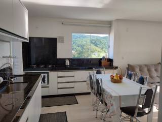 EXCELENTE OPÇÃO DE IMÓVEL MOBILIADO NO VILA NOVA, PORTO BELO SC! REF: 131157