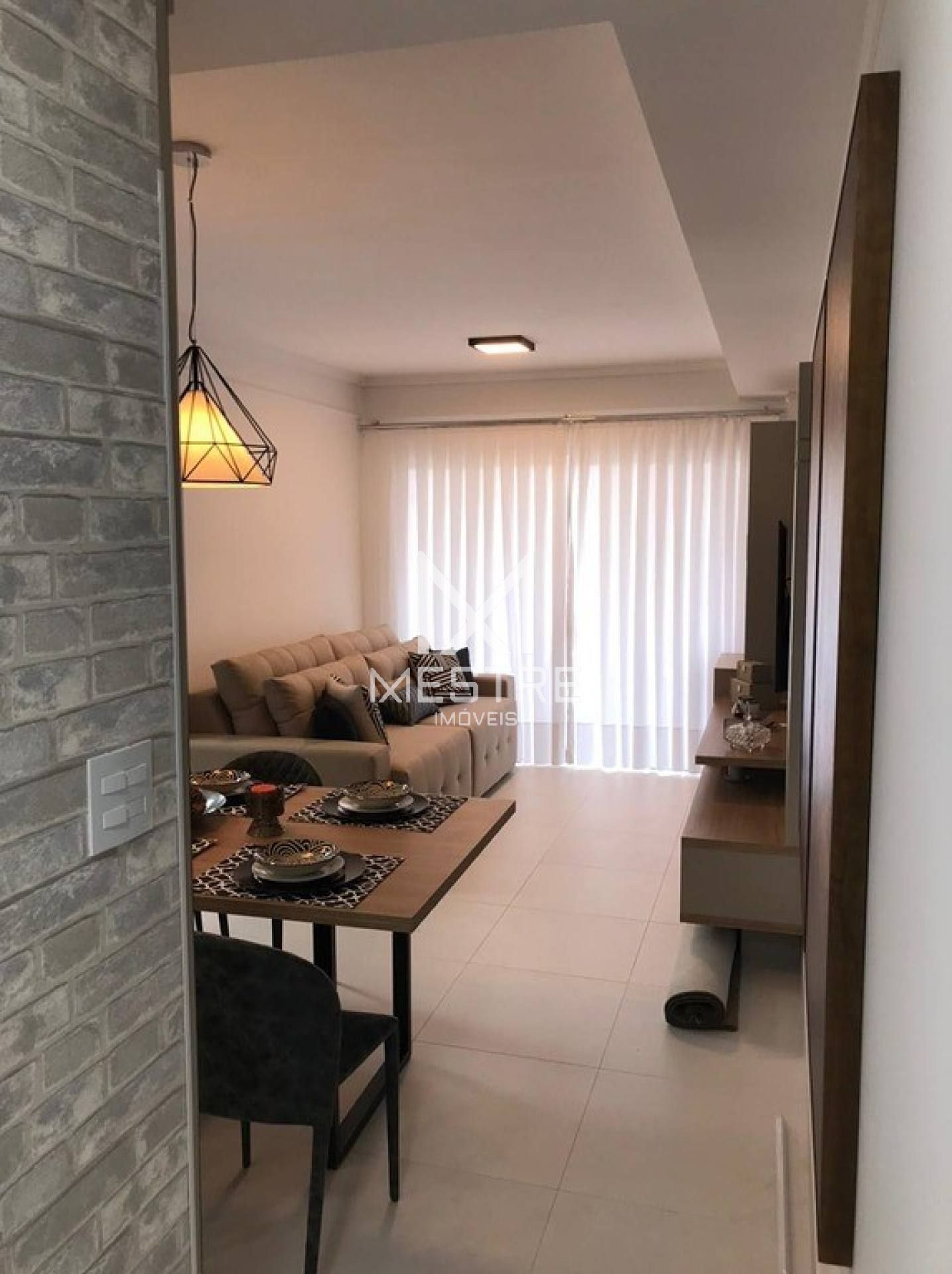 EXCELENTE OPÇÃO DE APARTAMENTO EM MEIA PRAIA