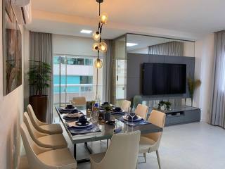 APARTMENTO MOBILIADO EM MEIA PRAIA