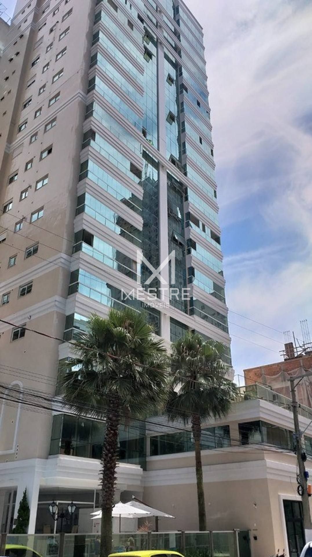 EXCELENTE OPÇÃO DE APARTAMENTO COM 04 SUÍTES