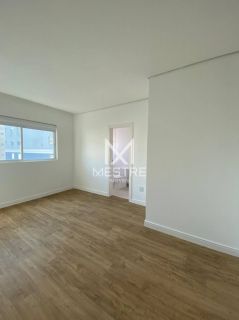 APARTAMENTO A 300 METROS DO MAR