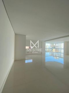 APARTAMENTO A 300 METROS DO MAR