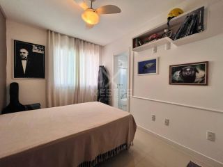 APARTAMENTO COM VISTA MAR EM MEIA PRAIA