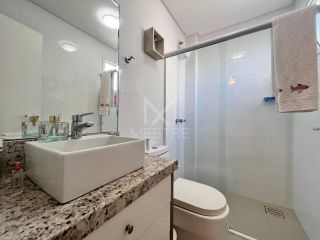 APARTAMENTO COM VISTA MAR EM MEIA PRAIA