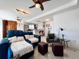 APARTAMENTO COM VISTA MAR EM MEIA PRAIA