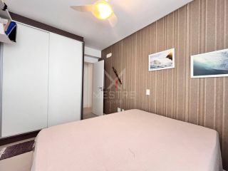 APARTAMENTO COM VISTA MAR EM MEIA PRAIA