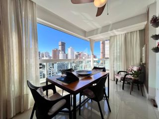 APARTAMENTO COM VISTA MAR EM MEIA PRAIA
