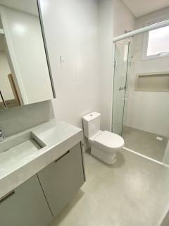 APARTAMENTO NOVO Á 80 METROS DO MAR
