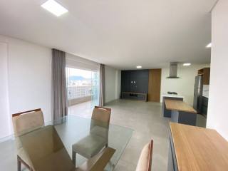 APARTAMENTO NOVO Á 80 METROS DO MAR