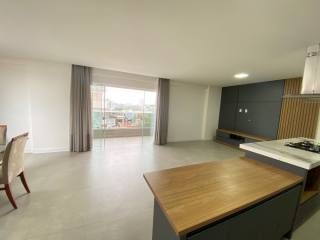 APARTAMENTO NOVO Á 80 METROS DO MAR