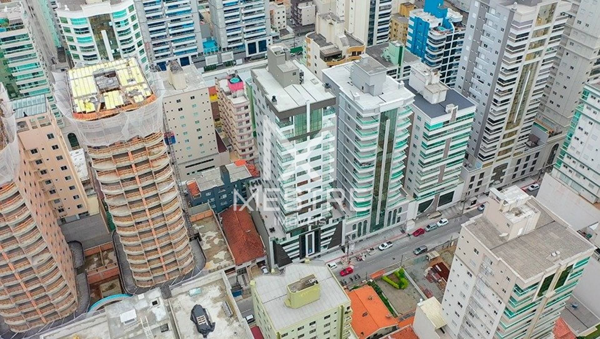 APARTAMENTO 03 SUÍTES COM ÓTIMO LAZER