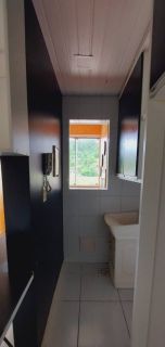 APARTAMENTO SEMI-MOBILIADO COM 02 DORM. NO ÁGUAS DE PORTO BELO