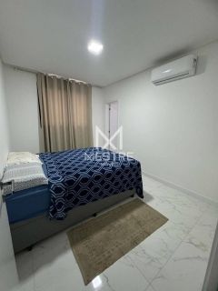 APARTAMENTO 3 SUÍTES EM PRÉDIO NOVO NA MEIA PRAIA - REF 137190
