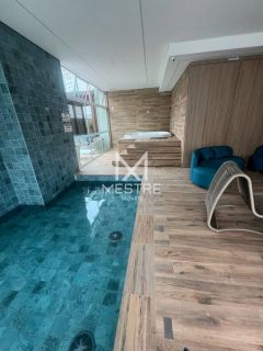 APARTAMENTO PARA LOCAÇÃO ANUAL QUADRA MAR EM MEIA PRAIA