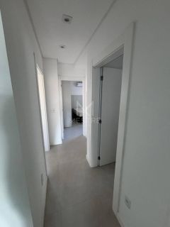 APARTAMENTO PARA LOCAÇÃO ANUAL QUADRA MAR EM MEIA PRAIA
