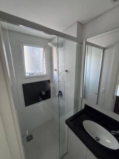 APARTAMENTO PARA LOCAÇÃO ANUAL QUADRA MAR EM MEIA PRAIA