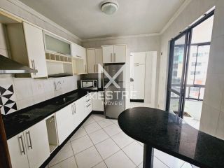 APARTAMENTO PARA VENDA NO CORAÇÃO DA MEIA PRAIA