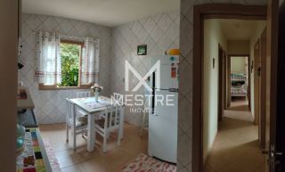 CASA PARA LOCAÇÃO DE TEMPORADA, À 150M DA ORLA DE PEREQUÊ EM PORTO BELO SC.! REF.: 147699