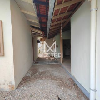 CASA PARA LOCAÇÃO DE TEMPORADA, À 150M DA ORLA DE PEREQUÊ EM PORTO BELO SC.! REF.: 147699