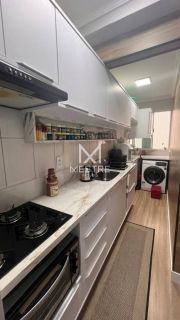 APARTAMENTO FINAMENTE MOBILIADO NA MEIA PRAIA PARA VENDA