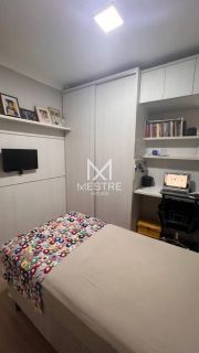APARTAMENTO FINAMENTE MOBILIADO NA MEIA PRAIA PARA VENDA