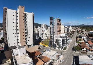 APARTAMENTO DE 2 SUÍTES 2 VAGAS EM BAL. PEREQUÊ 30% OFF A VISTA..