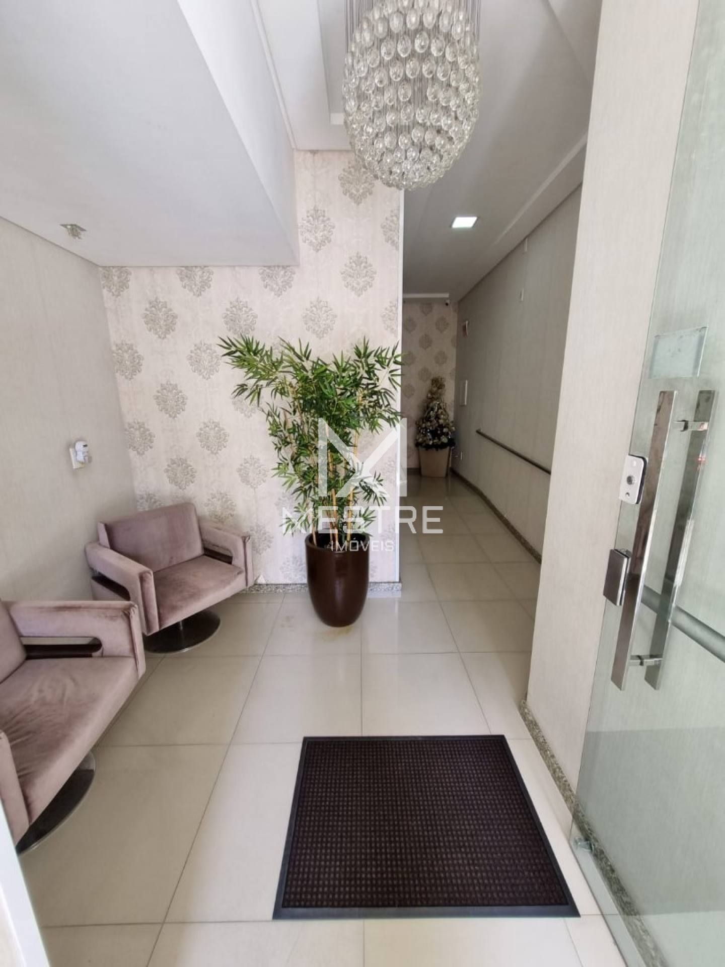 03 SUÍTES PRONTO E MOBILIADO À VENDA NA MEIA PRAIA