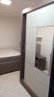 APARTAMENTO MOBILIADO À 20M DO MAR!