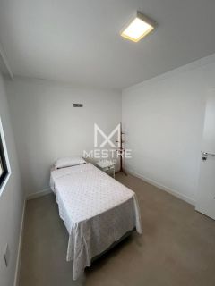 APARTAMENTO 3 QUARTOS REFORMADO QUADRA MAR NA MEIA PRAIA - REF 154211