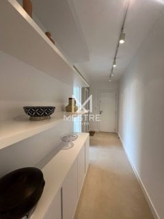 APARTAMENTO 3 QUARTOS REFORMADO QUADRA MAR NA MEIA PRAIA - REF 154211