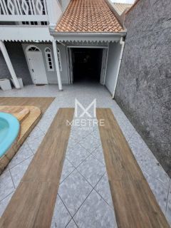 CASA COM PISCINA NA MEIA PRAIA PARA TEMPORADA