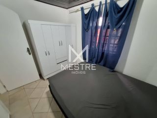 CASA COM PISCINA NA MEIA PRAIA PARA TEMPORADA
