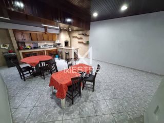 CASA COM PISCINA NA MEIA PRAIA PARA TEMPORADA