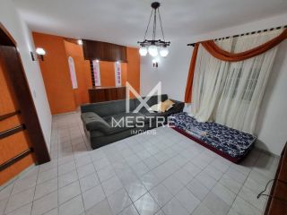 CASA COM PISCINA NA MEIA PRAIA PARA TEMPORADA