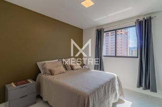 APARTAMENTO FINAMENTE MOBILIADO COM 03 SUÍTES NA MEIA PRAIA
