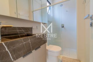 APARTAMENTO FINAMENTE MOBILIADO COM 03 SUÍTES NA MEIA PRAIA