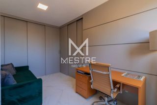 APARTAMENTO FINAMENTE MOBILIADO COM 03 SUÍTES NA MEIA PRAIA