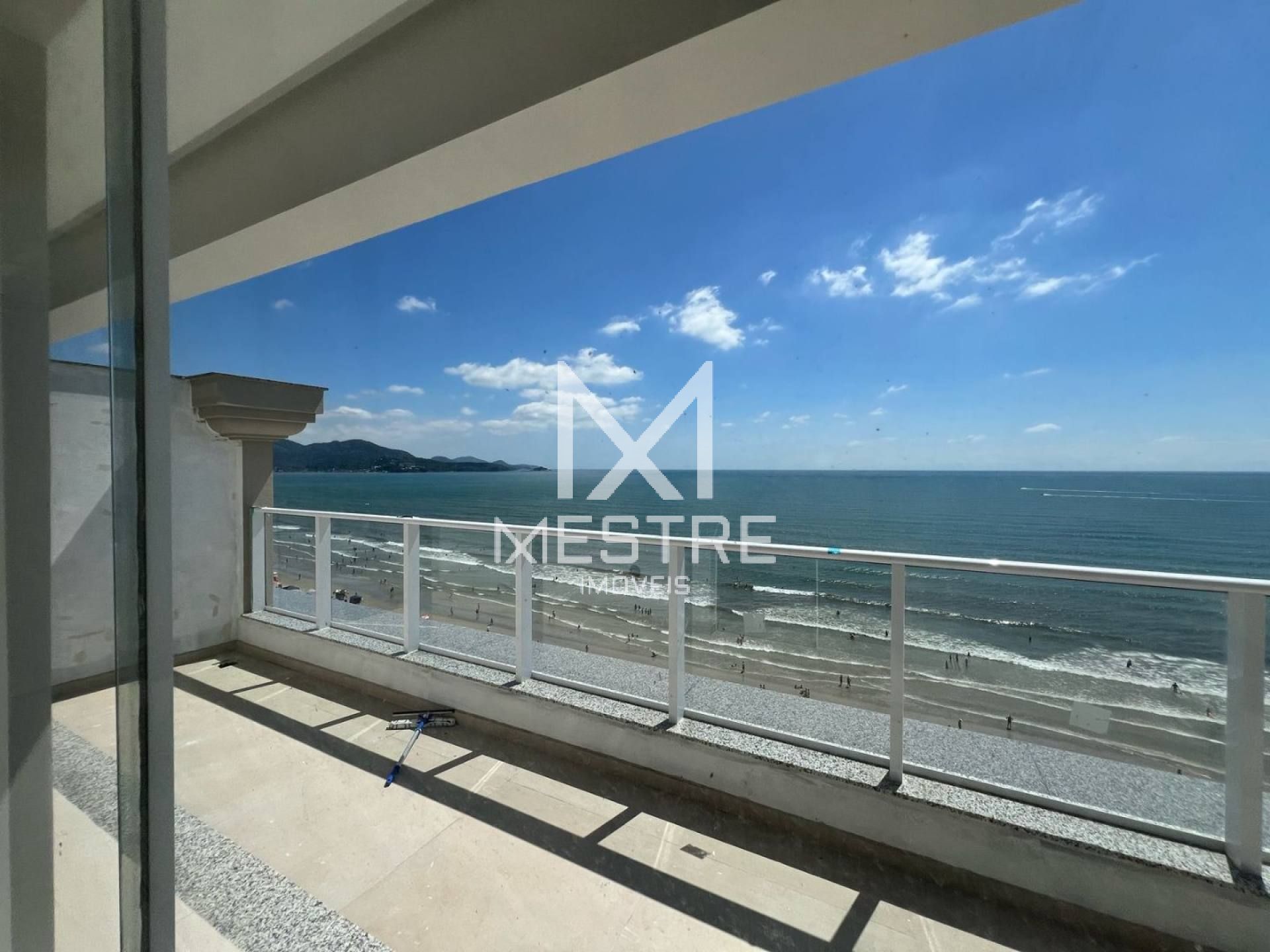 Apartamento frente mar + 04 suítes + Meia Praia | Ref. 162363 + Vista mar por R$ 8.500.000,00